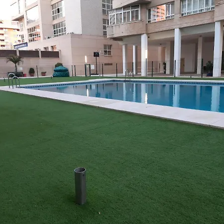 Wintowinrentals Teatinos, Metro, Free Parking & Pool. Málaga Buitenkant foto